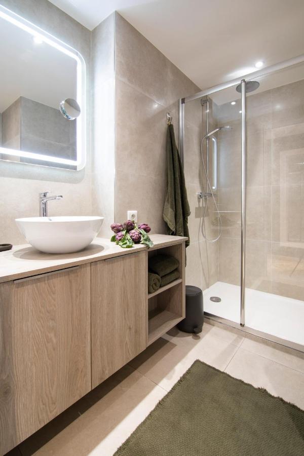 Apartment Near Croisette- 4 Star -seaview Cannes