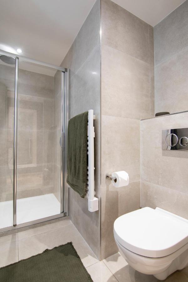 Near Croisette- 4 Star -seaview Appartement